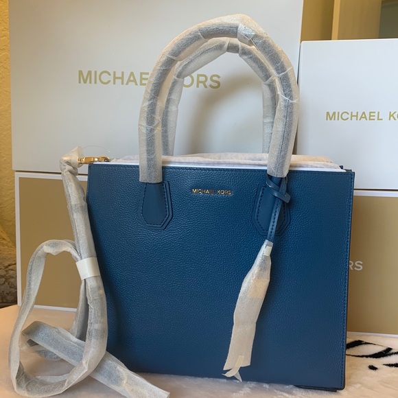 MichaelKors Mercer Large Saffiano Leather ToteBag - Picture 1 of 12